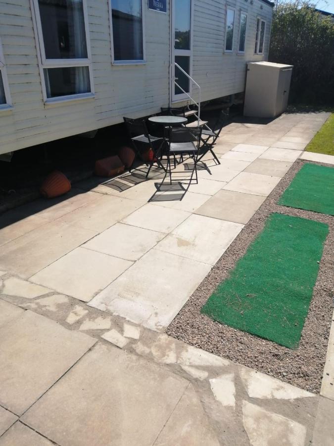 Вилла Manor Park Hunstanton Pets Go Free Linen Included Экстерьер фото